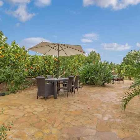 - 307189 Holiday home *